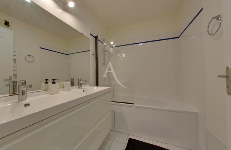 Appartement - 88 m² - 4 pièces