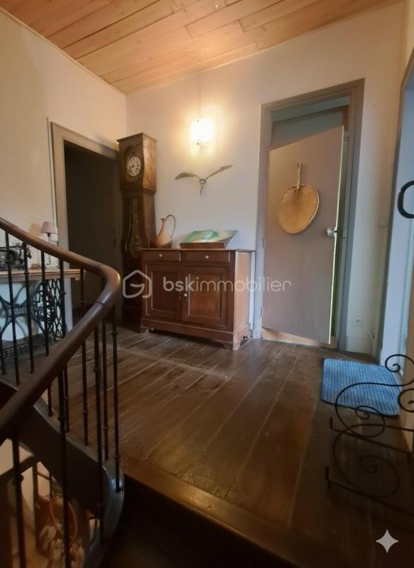 Maison de village - 230 m² - 8 pièces