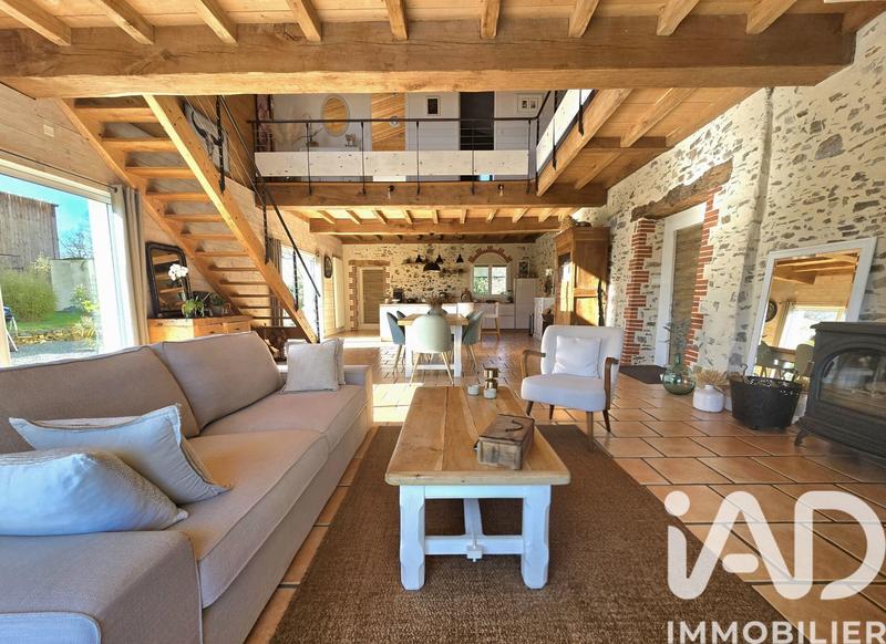 Maison - 160 m² - 5 pièces