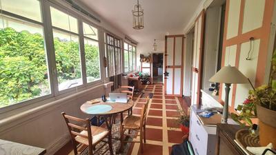 Maison bourgeoise - 269 m² - 19 pièces