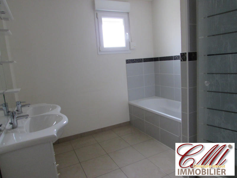 Maison - 140 m² - 5 pièces