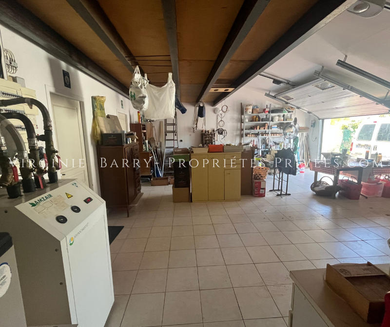 Maison - 300 m² - 7 pièces