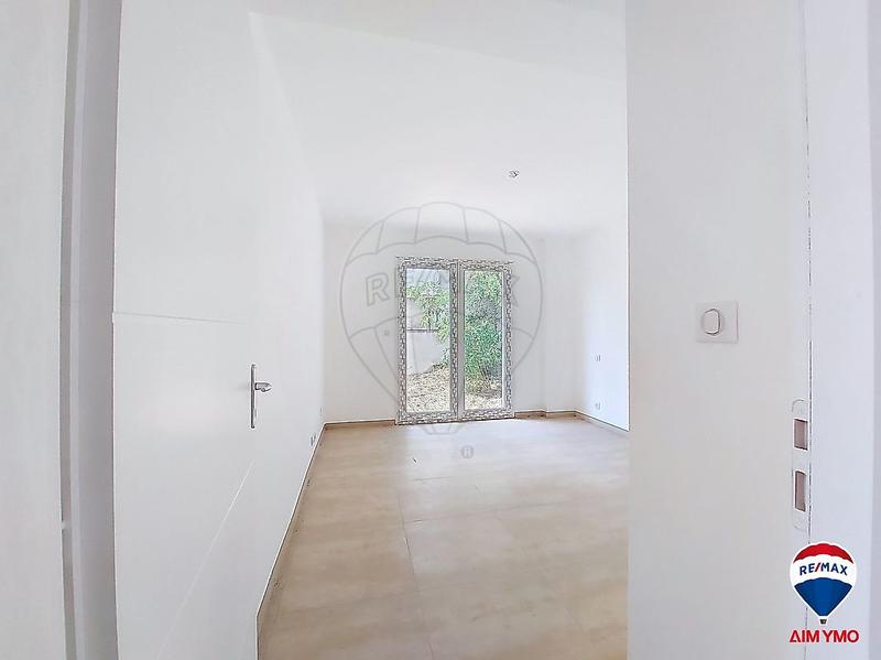 Maison - 210 m² - 7 pièces