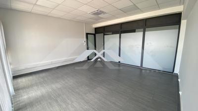 Local commercial - 150 m²