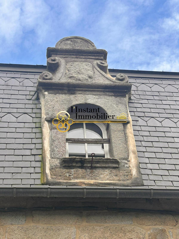 Demeure - 194 m² - 7 pièces