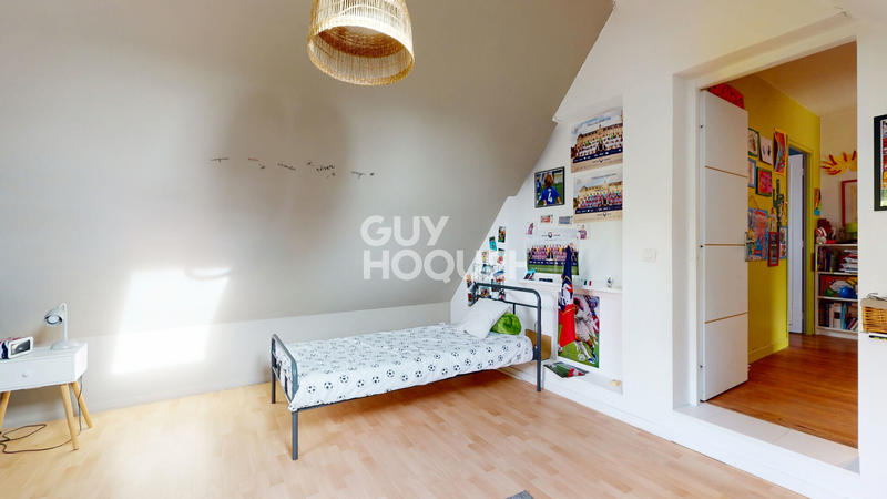 Maison - 95 m² - 5 pièces