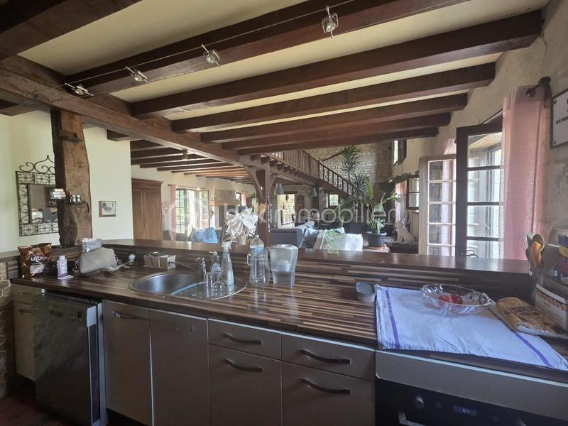 Maison - 277 m² - 6 pièces