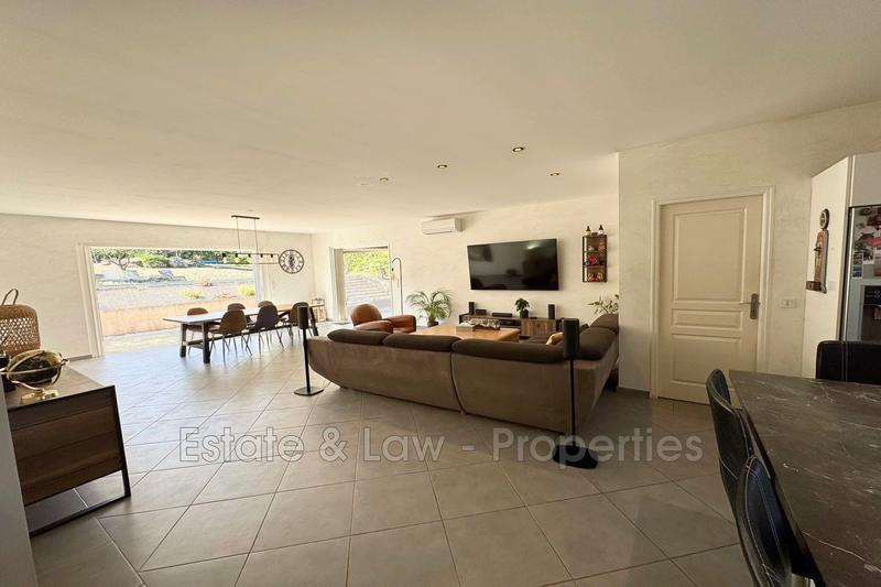 Maison - 137 m² - 4 pièces