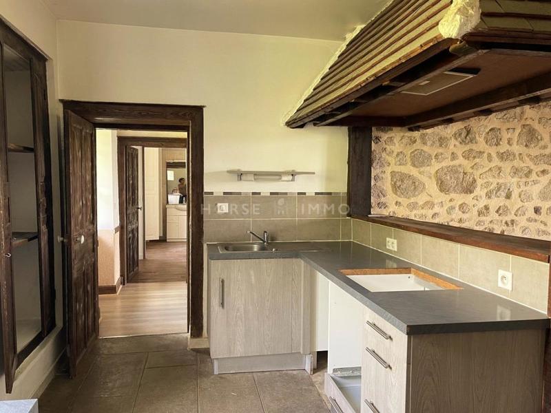 Propriété - 161 m² - 6 pièces