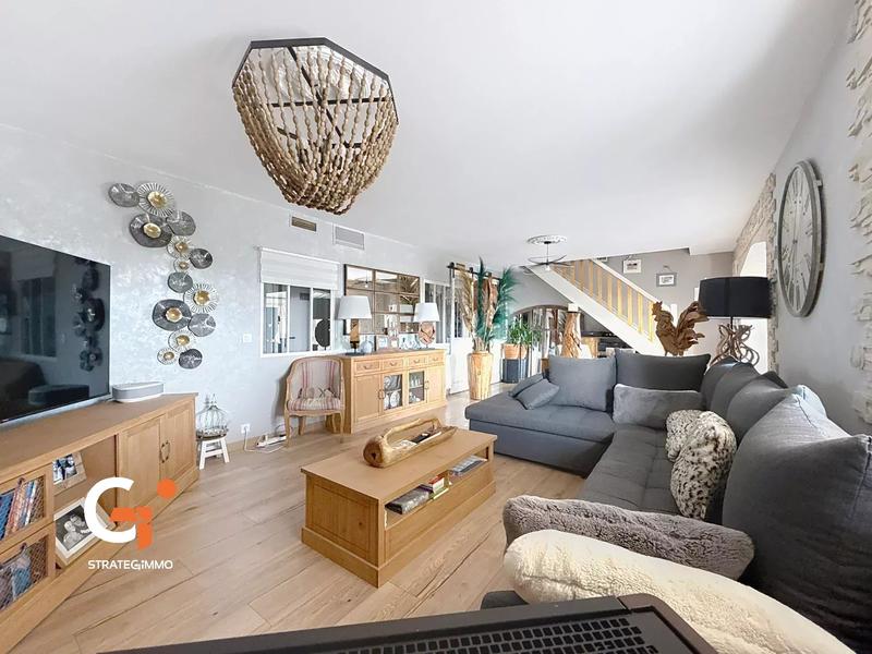 Maison - 110 m² - 5 pièces