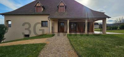 Maison - 195 m² - 5 pièces