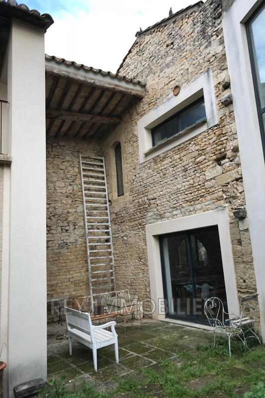 Maison de maîtres - 260 m² - 11 pièces