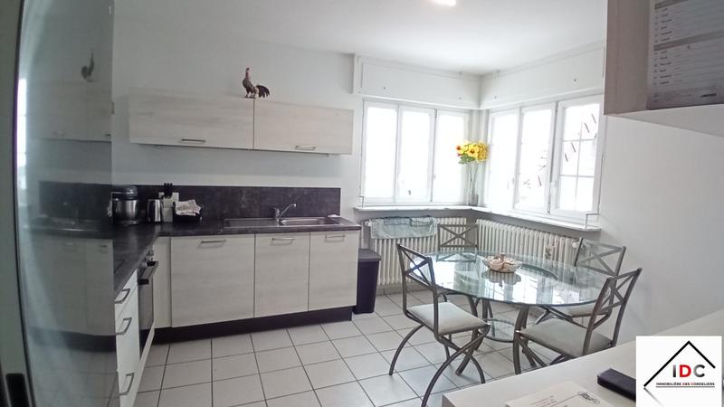 Maison - 96 m² - 5 pièces