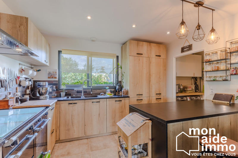 Maison - 123 m² - 6 pièces