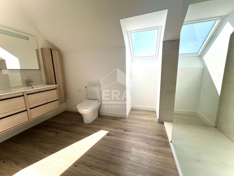 Maison - 163 m² - 7 pièces