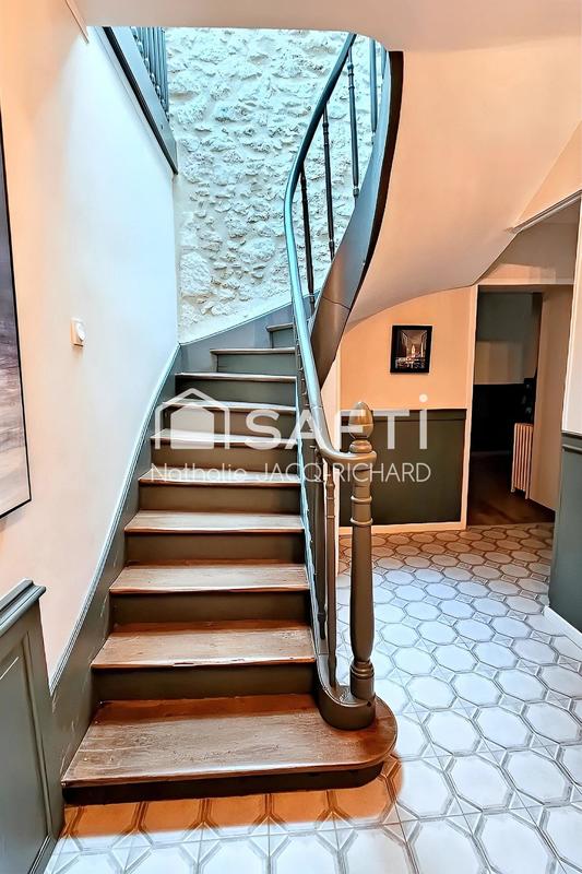 Immeuble - 520 m² - 21 pièces