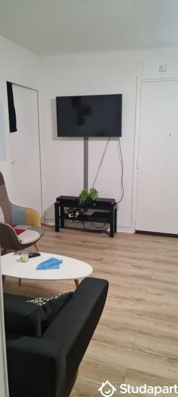 Chambre - 9 m² - 1 pièce