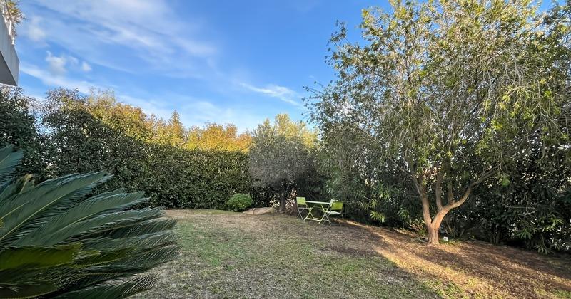 Villa - 323 m² - 8 pièces