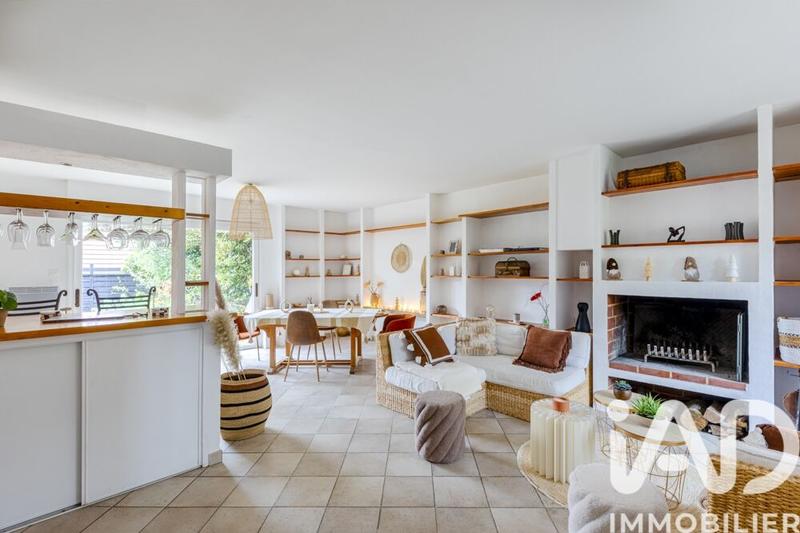 Maison - 136 m² - 9 pièces