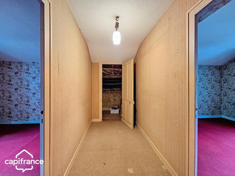 Maison - 90 m² - 5 pièces