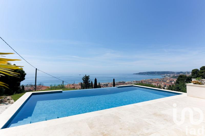 Maison - 259 m² - 5 pièces