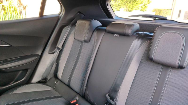 Peugeot 2008 1.5 BlueHDi 130 Eat8 Allure Pack - Automatique