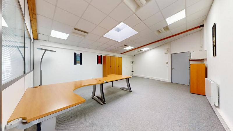Bureau - 60 m² - 1 pièce