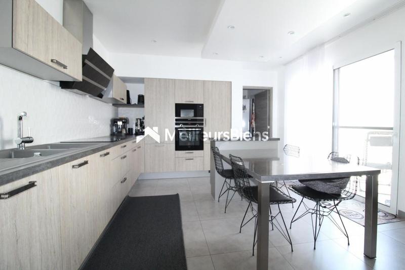 Maison - 140 m² - 6 pièces