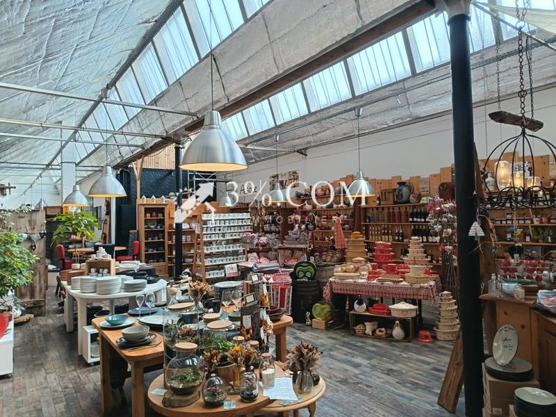 Immeuble - 1 220 m²