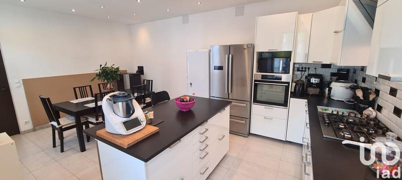 Maison de village - 87 m² - 4 pièces