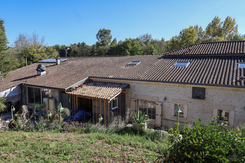 Maison ancienne - 540 m² - 9 pièces