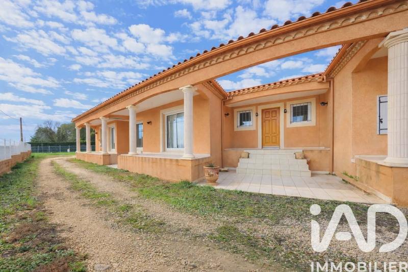 Maison - 219 m² - 6 pièces