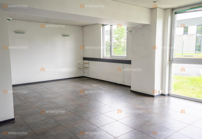 Local d'activité / Entrepôt - 3 400 m²