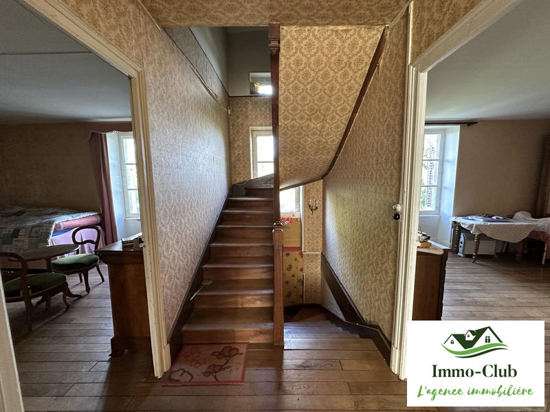 Maison - 185 m² - 6 pièces