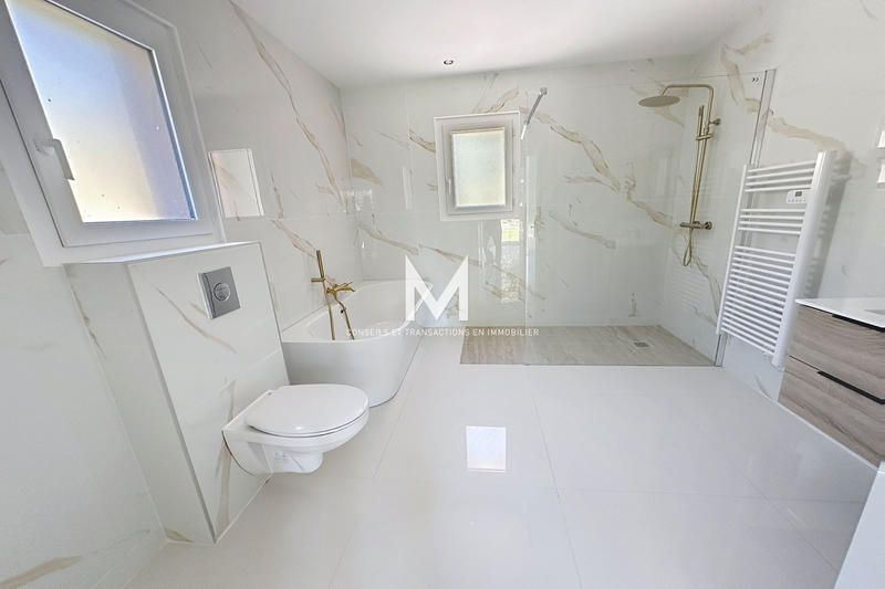 Maison - 190 m² - 6 pièces