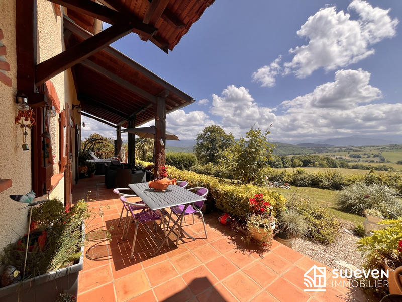 Maison traditionnelle - 192 m² - 5 pièces