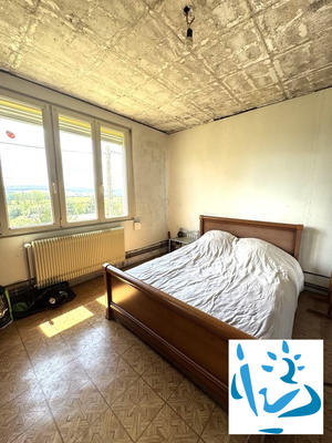 Maison - 81 m² - 6 pièces