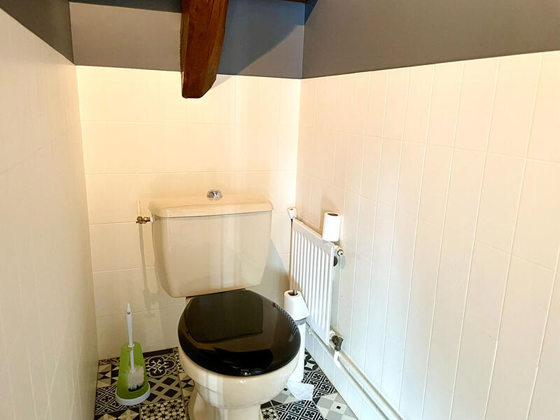 Demeure - 236 m² - 11 pièces