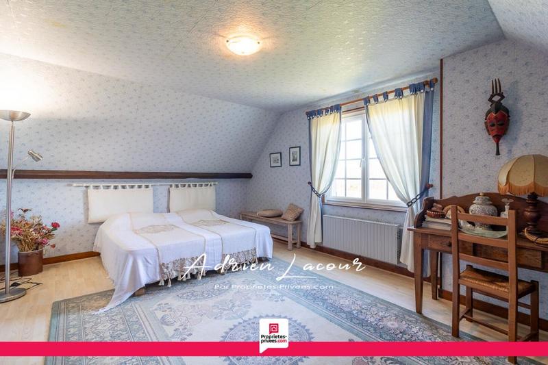 Maison - 152 m² - 8 pièces