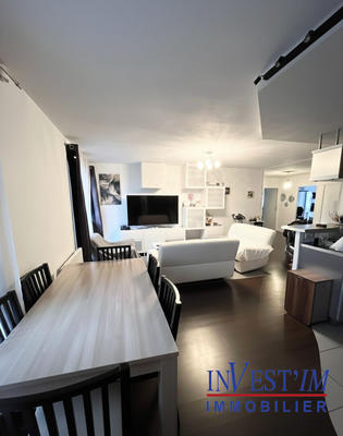 Appartement - 90 m² - 4 pièces