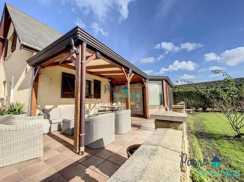 Maison - 130 m² - 5 pièces