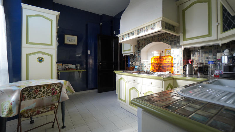 Maison - 200 m² - 7 pièces