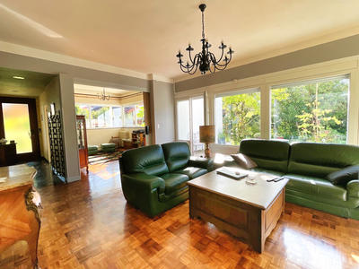 Maison de village - 319 m² - 14 pièces