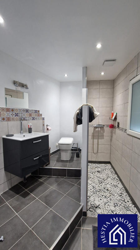 Maison - 295 m² - 6 pièces