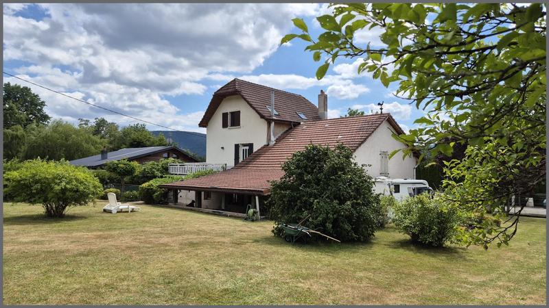 Maison - 185 m² - 185 pièces