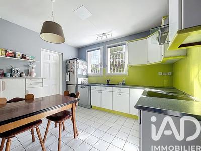 Maison - 139 m² - 6 pièces