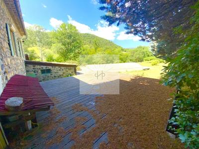 Maison - 157 m² - 6 pièces