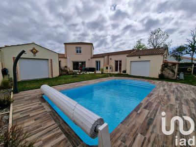 Maison - 145 m² - 5 pièces