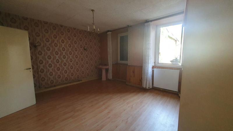 Maison - 121 m² - 6 pièces