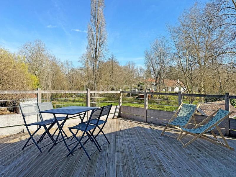 Propriété - 310 m² - 8 pièces